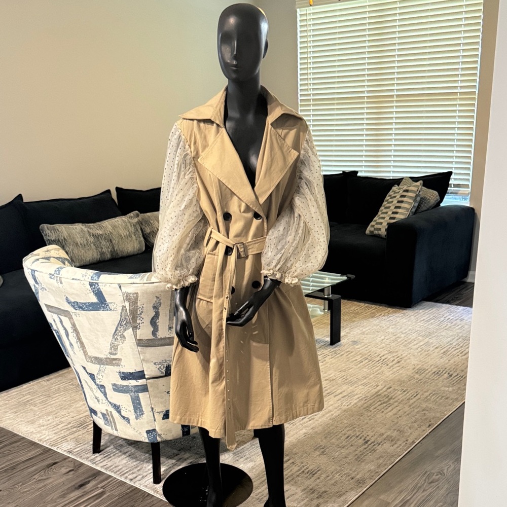 Elegant Tan Trench Coat with Lace Sleeves